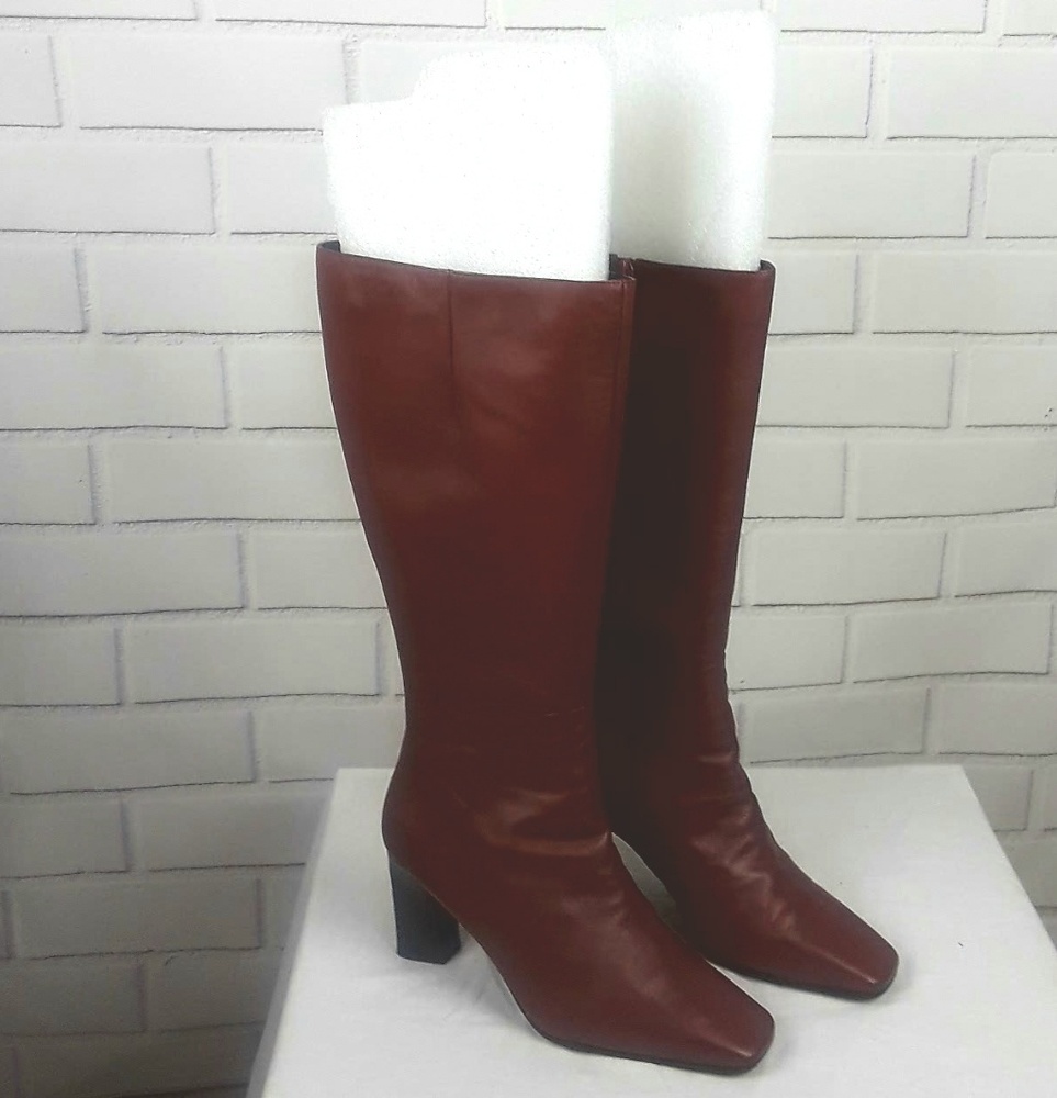 Boots, Dark Red leather. Size 9Med